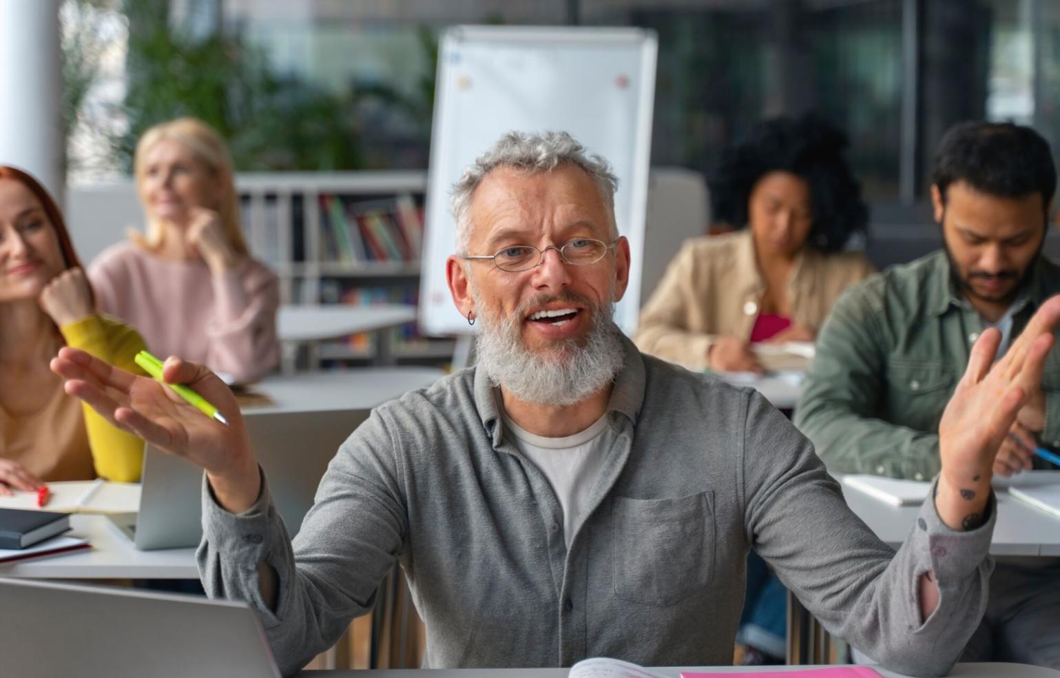 Atelier de formation en manucure avec matériel professionnel